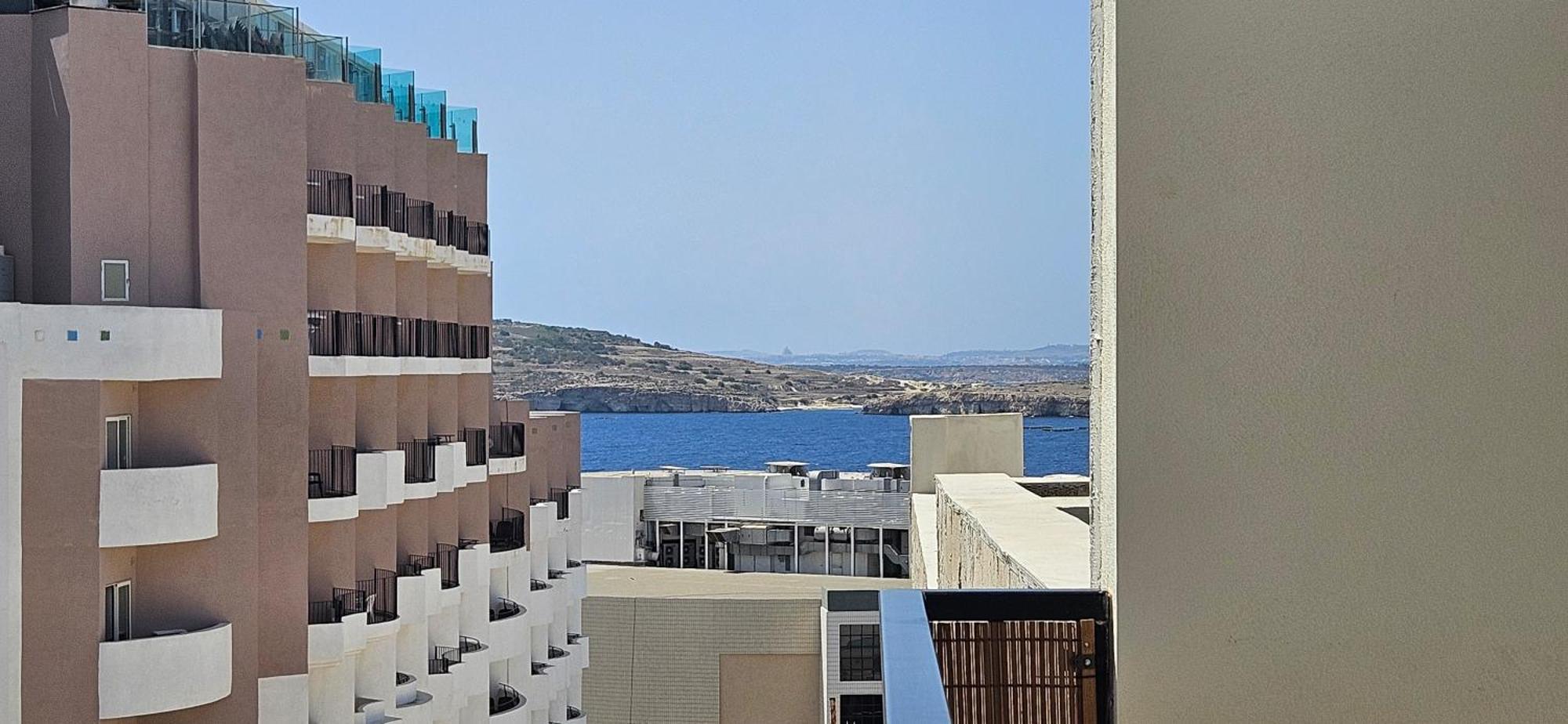 Sea Breeze Penthouse And Terrace Qawra St Paul'S Bay Apartment เซนต์พอลส์เบย์ ภายนอก รูปภาพ