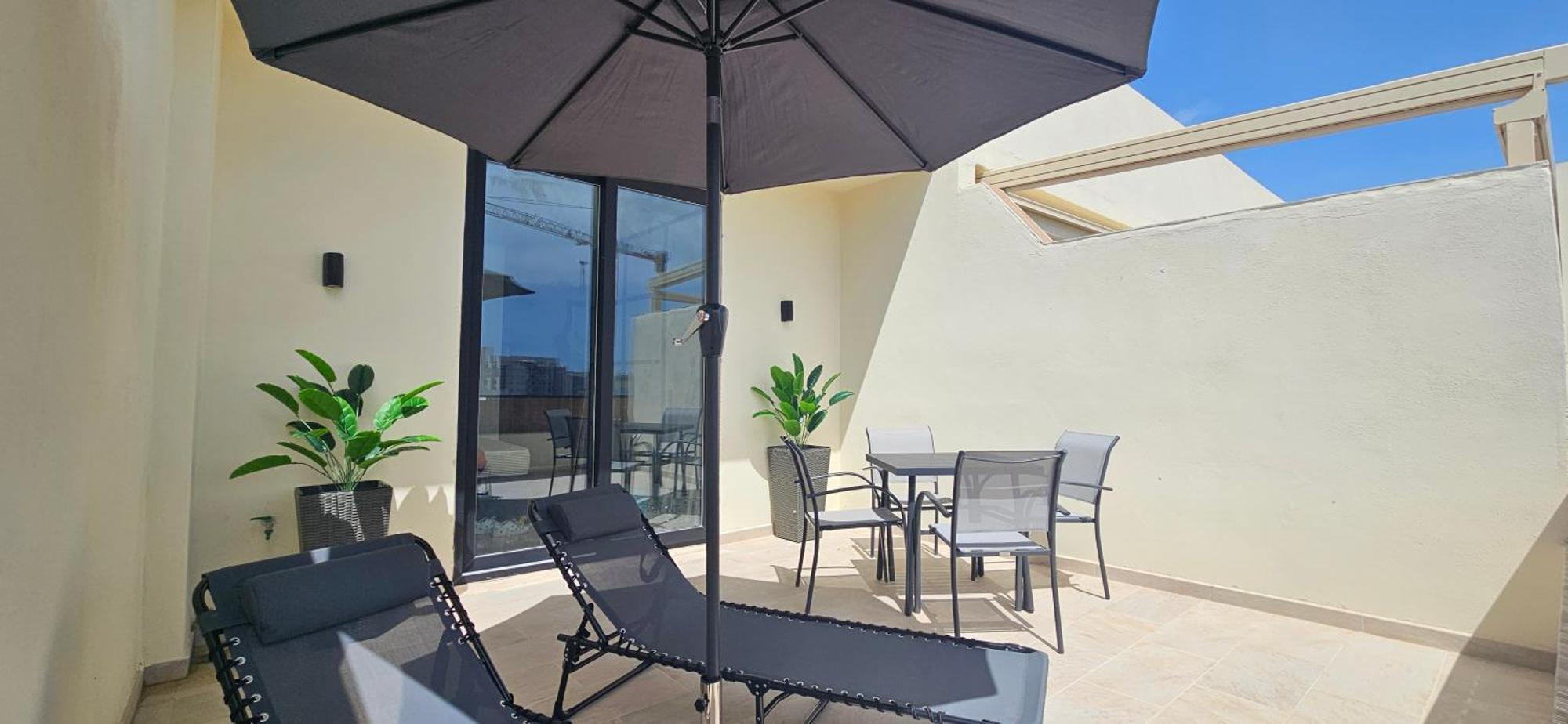 Sea Breeze Penthouse And Terrace Qawra St Paul'S Bay Apartment เซนต์พอลส์เบย์ ภายนอก รูปภาพ
